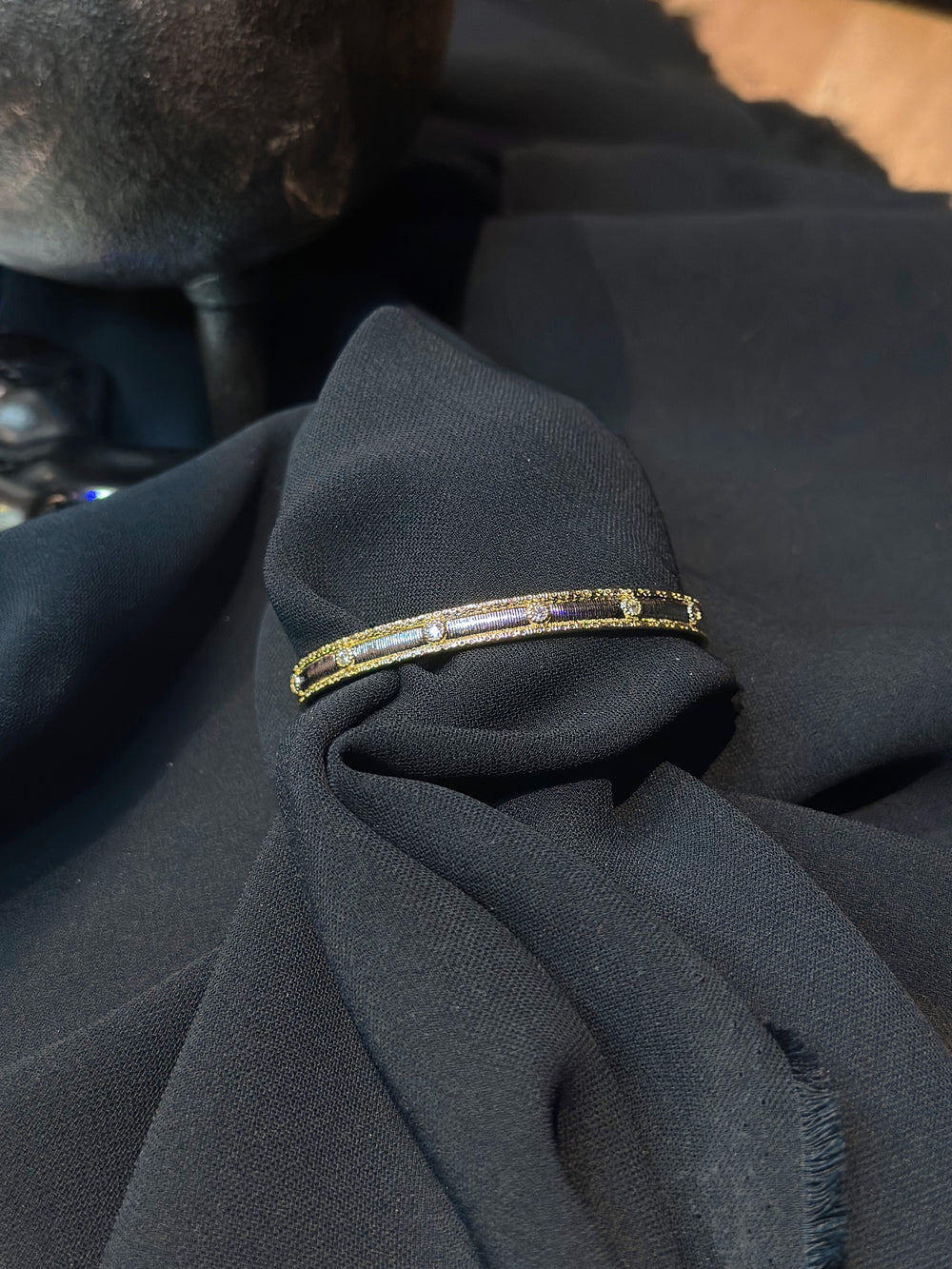 [LAST PIECE] [LIMITED EDITION] Golden Venus Spelled Bangle
