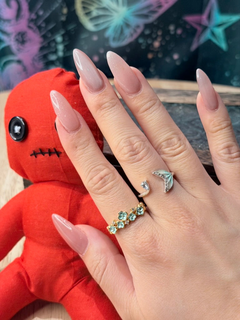 [LAST FEW] [LIMITED EDITION] Midnight Siren Spelled Ring