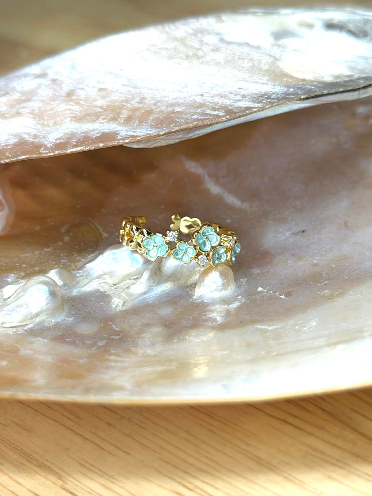 [LAST PC] [LIMITED EDITION] Clover Charm Spelled Ring