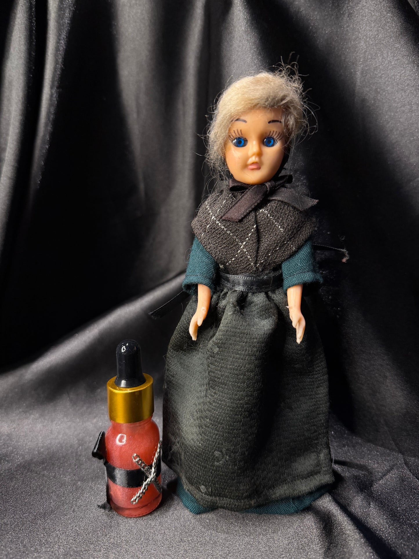 [LAST PC] [SPIRIT SERIES] Susanne - Heart Dominion Spelled Oil
