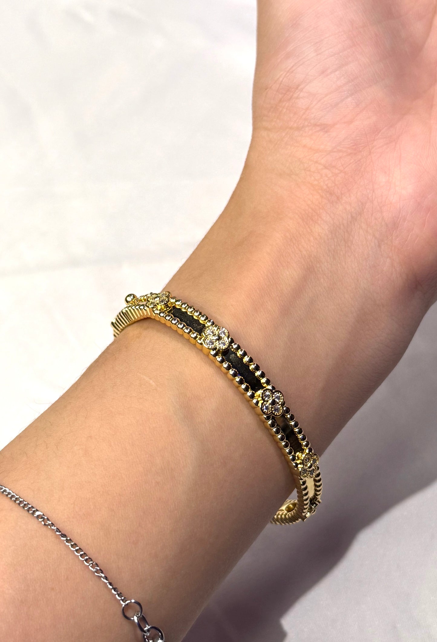 [LIMITED EDITION] Clauneck's Crown of Riches Spelled Bangle