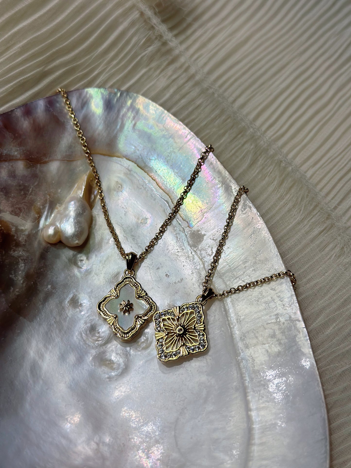 [LIMITED EDITION] Mirror of Fortune Spelled Necklace