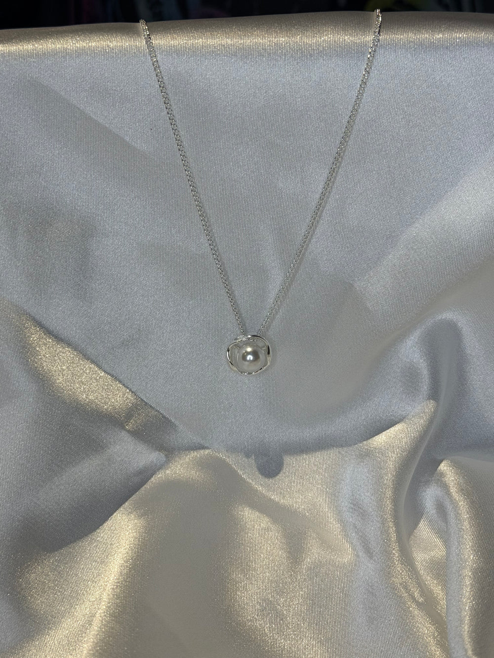[LIMITED EDITION] The Siren's Secret Pearl (dark magick)
