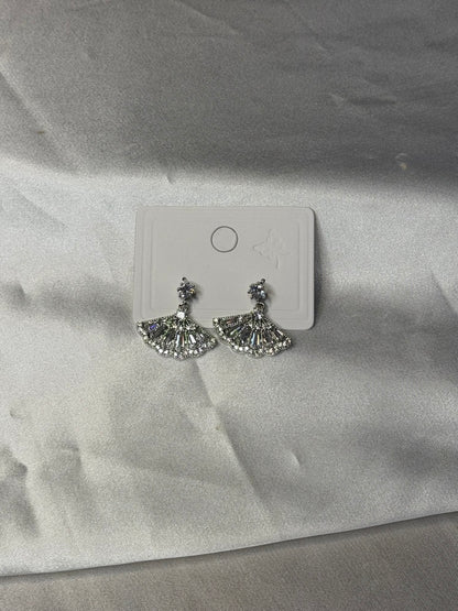 [D.O.T.D] Double H Spelled Earrings (Hecate × Hades)