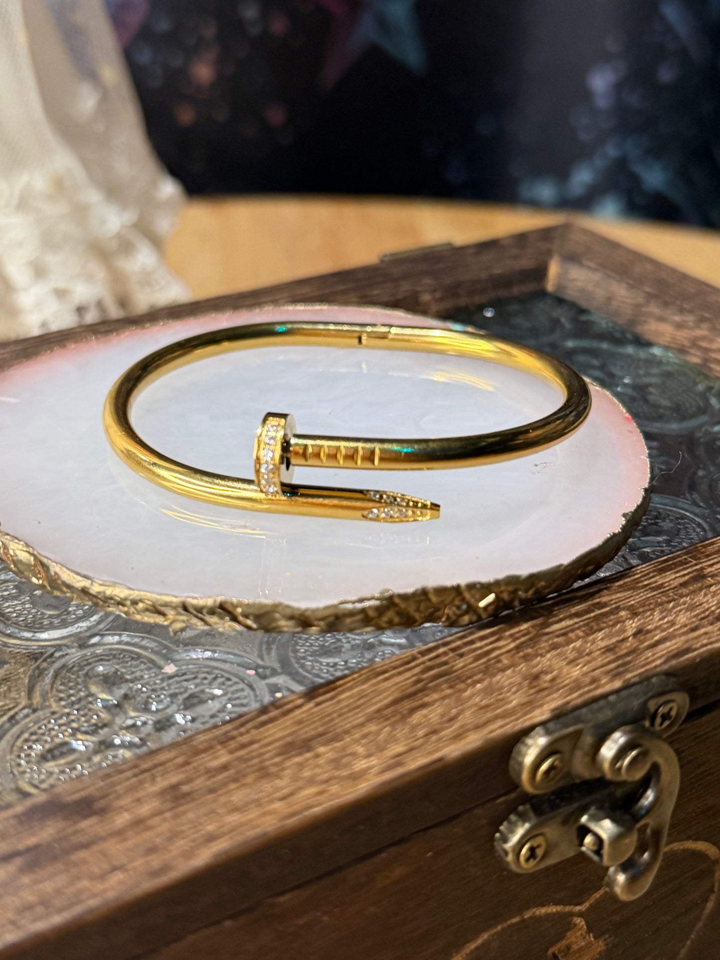 [LIMITED EDITION] Nail It Down Spelled Bracelet